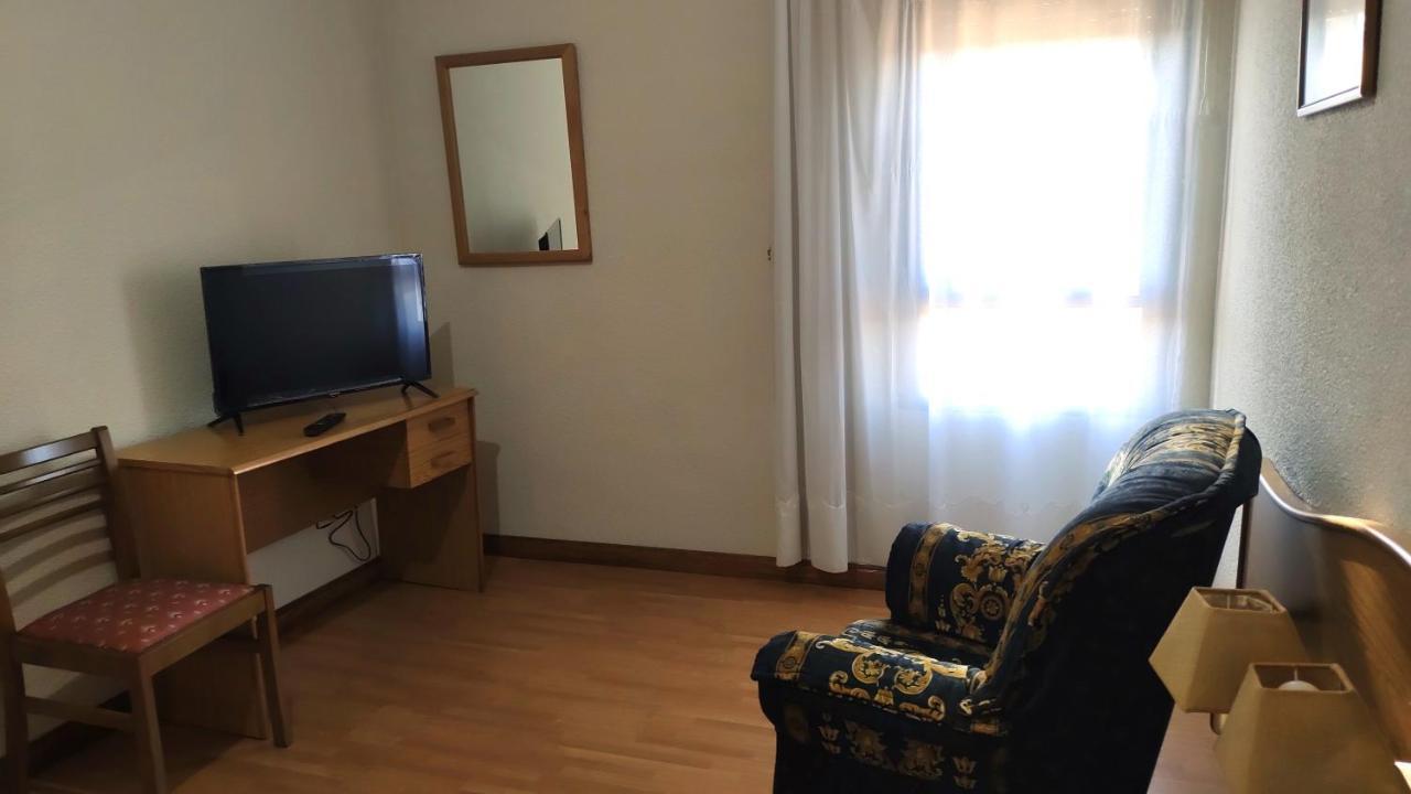 Hotel Ria De Vigo "Tierra De Campos" Becilla de Valderaduey Esterno foto